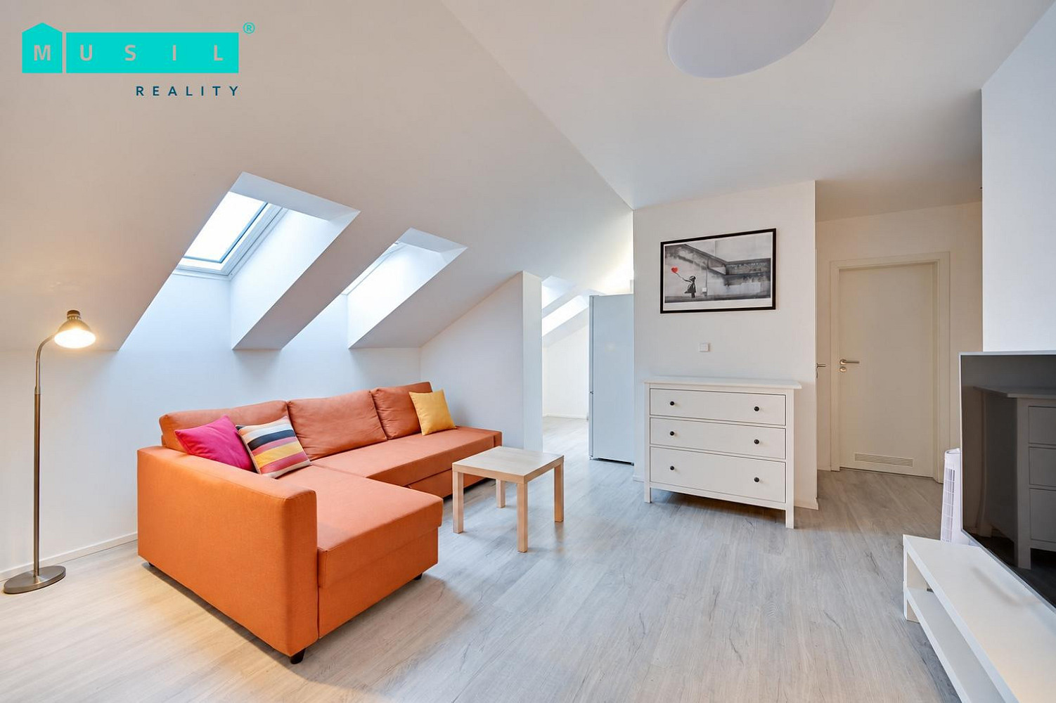 Pronájem bytu 2+kk 61 m² – fotografie 5