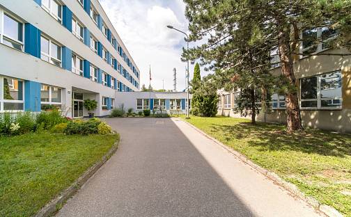 Pronájem kanceláře 245 m², Hudcova, Brno - Medlánky