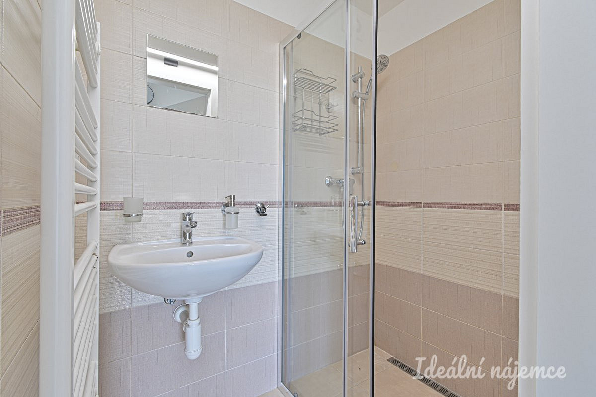 Pronájem bytu 2+kk 34 m² – fotografie 5