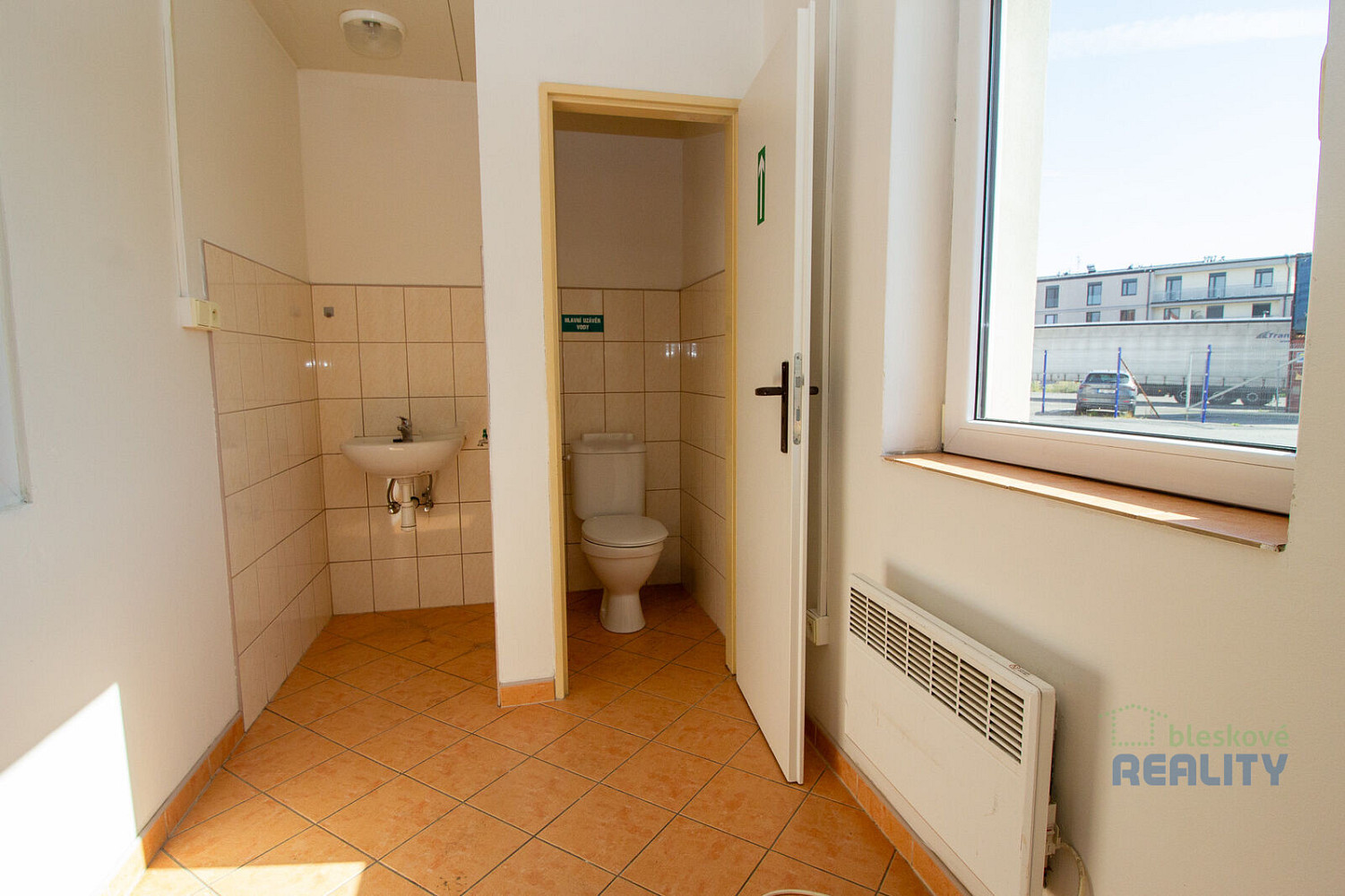 Pronájem skladovacích prostor 425 m² – další