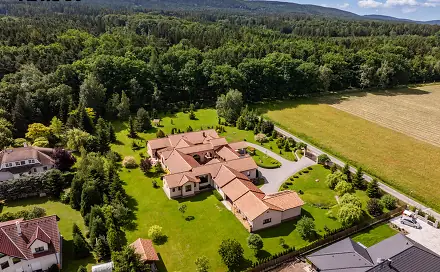 Prodej domu 652 m² s pozemkem 7 174 m², Podbrdy, okres Beroun