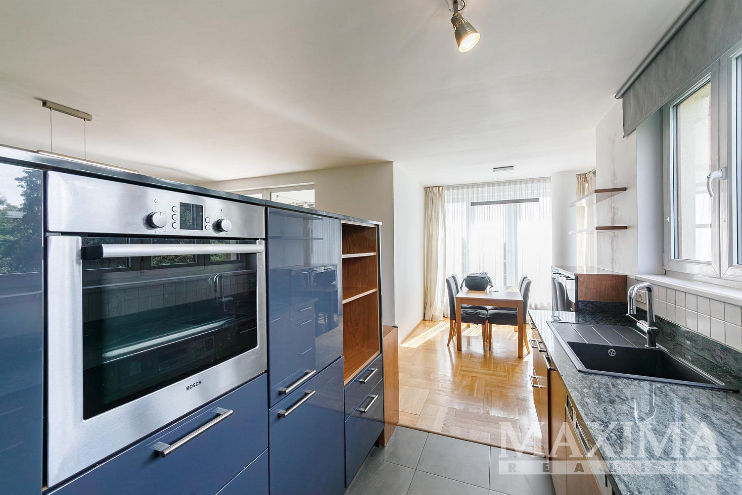 Pronájem bytu 4+kk 117 m² – fotografie 5
