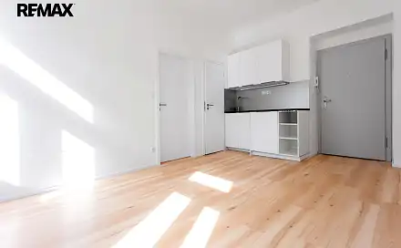 Pronájem bytu 2+kk 33 m²