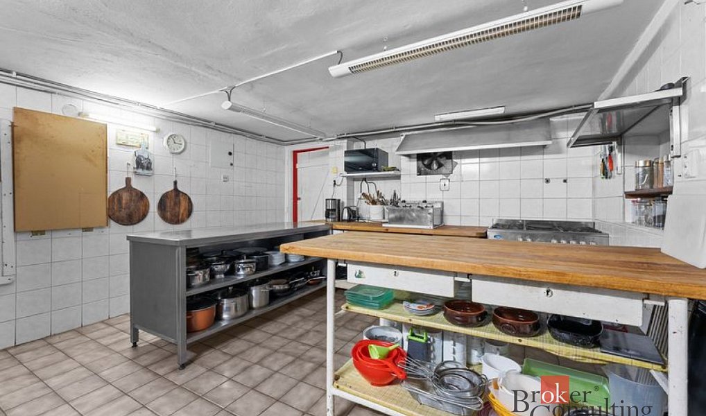 Prodej domu 650 m² s pozemkem 906 m², Strážné – náhled fotky 29