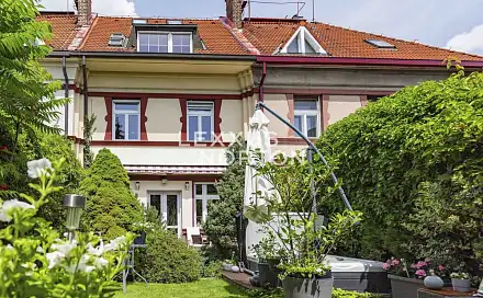 Prodej domu 202 m² s pozemkem 217 m², Střešovická, Praha 6 - Střešovice
