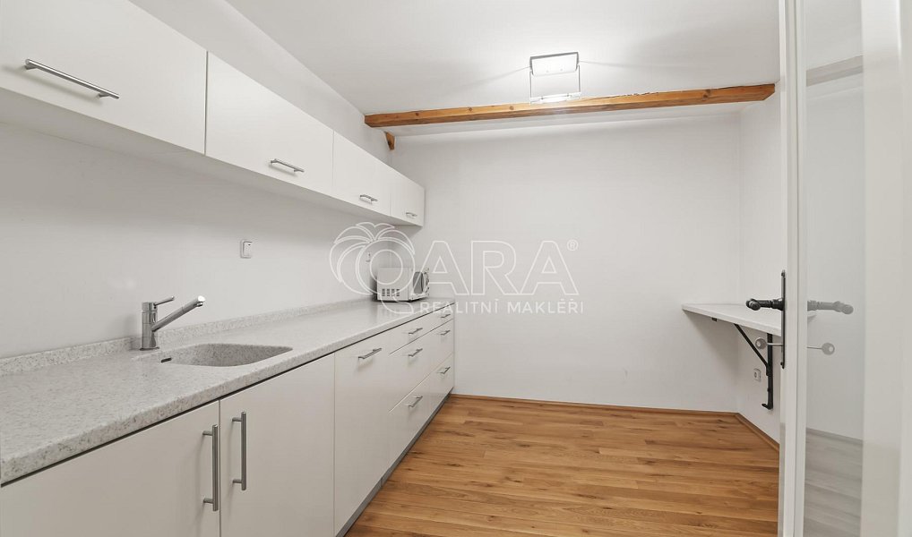 Pronájem komerčního objektu (jiného typu) 470 m², Praha – náhled fotky 13