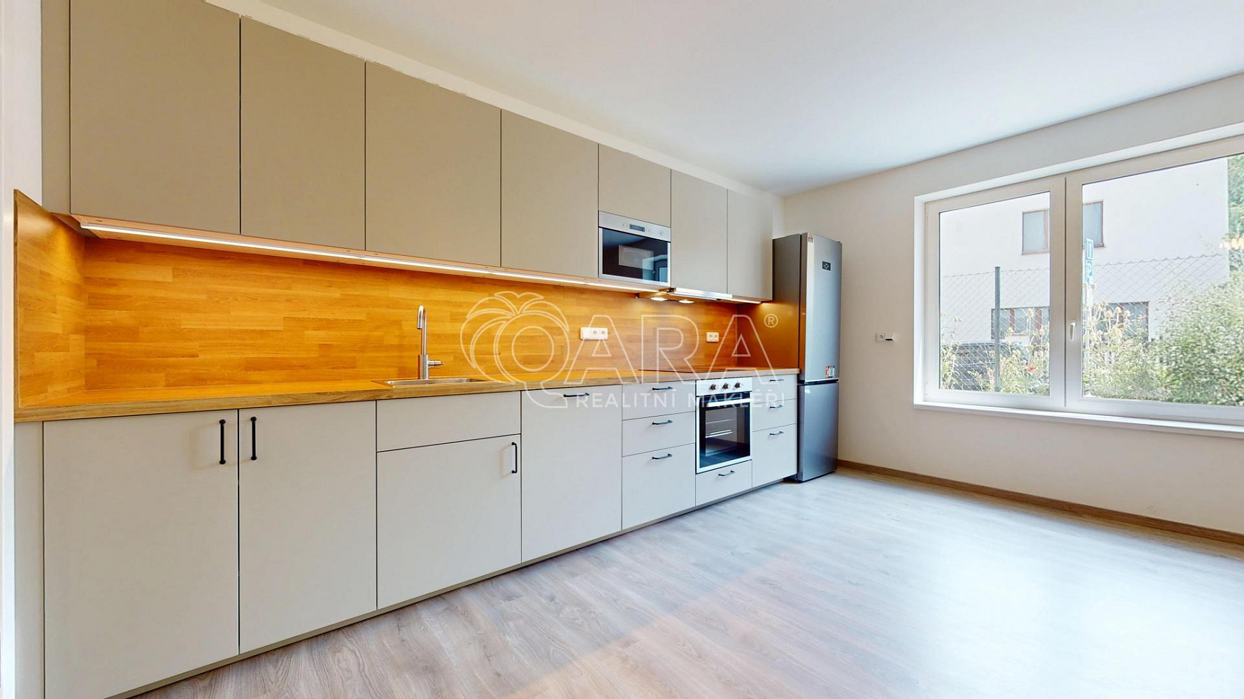 Pronájem bytu 1+kk 40 m² — photo 2