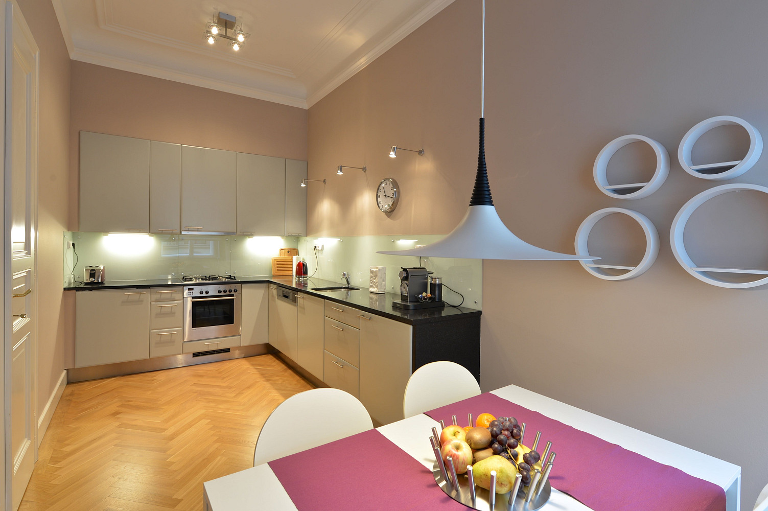 Pronájem bytu 2+1 74 m² – fotografie 4