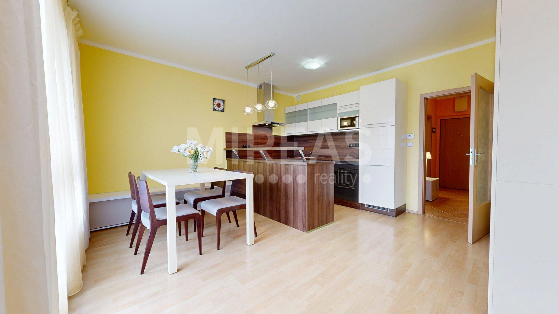 Pronájem bytu 1+kk 52 m²