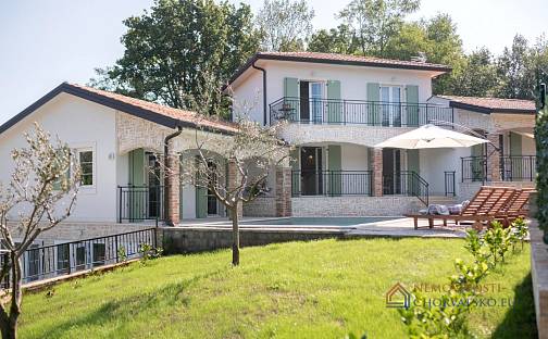 Prodej domu 253 m² s pozemkem 994 m², Vižinada, Chorvatsko