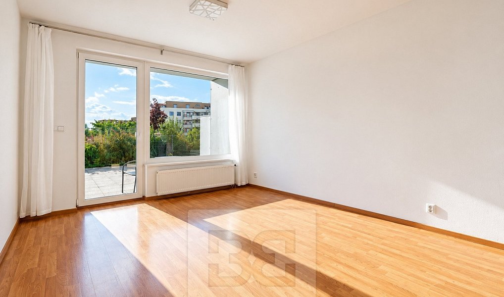 Prodej bytu 1+kk 31 m², Praha – náhled fotky 5