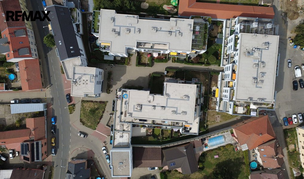 Pronájem bytu 2+kk 53 m², Praha – náhled fotky 17