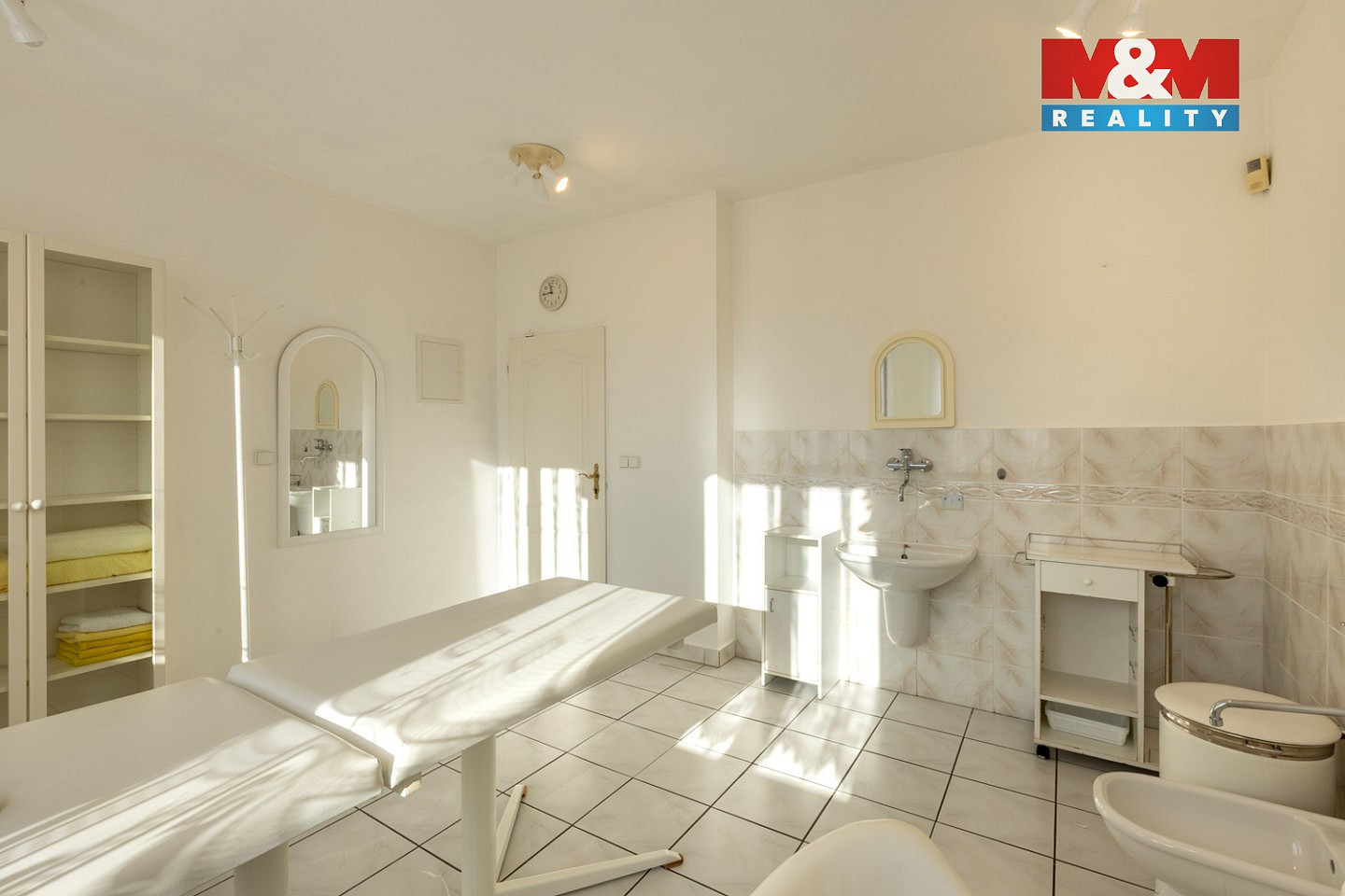 Prodej obchodních prostor 440 m² – fotografie 3