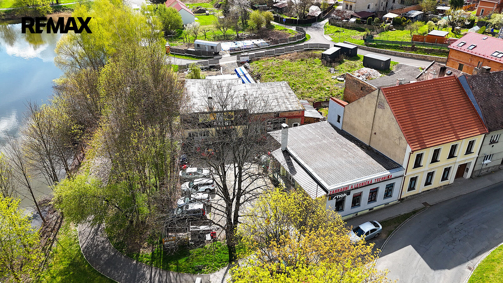 Prodej obchodních prostor 200 m²