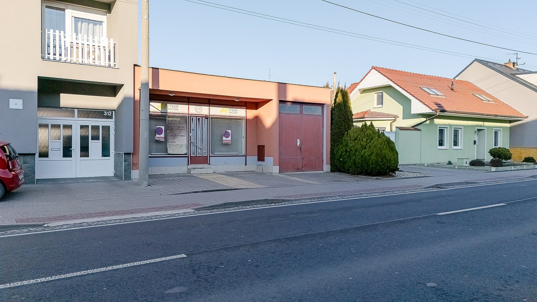 Prodej obchodních prostor 373 m²