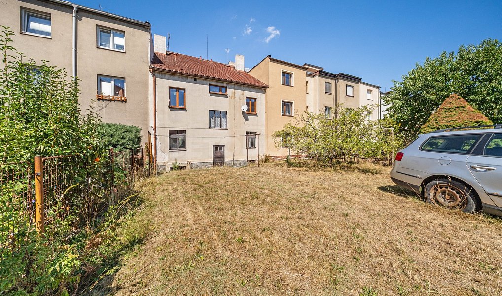 Prodej domu 210 m² s pozemkem 369 m², Plzeň – náhled fotky 3