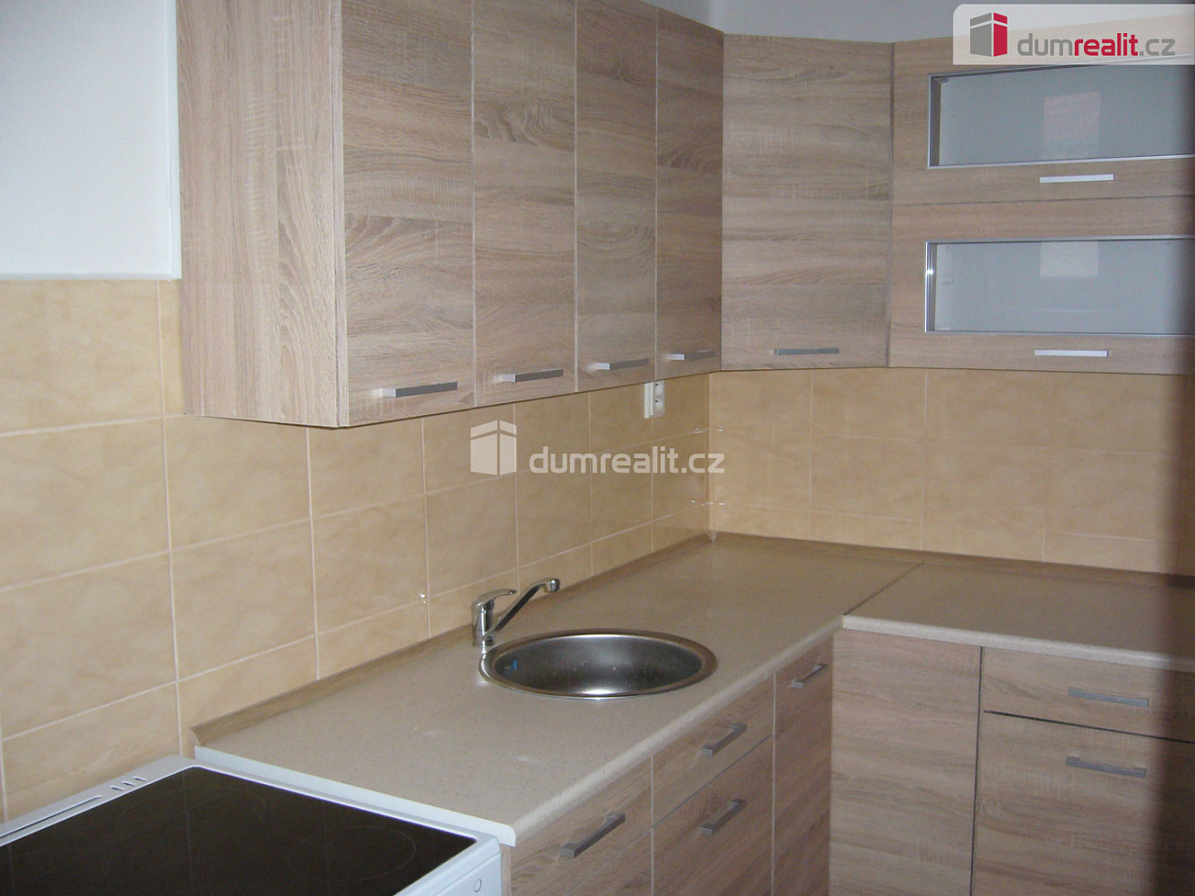 Pronájem bytu 3+1 98 m² — photo 2