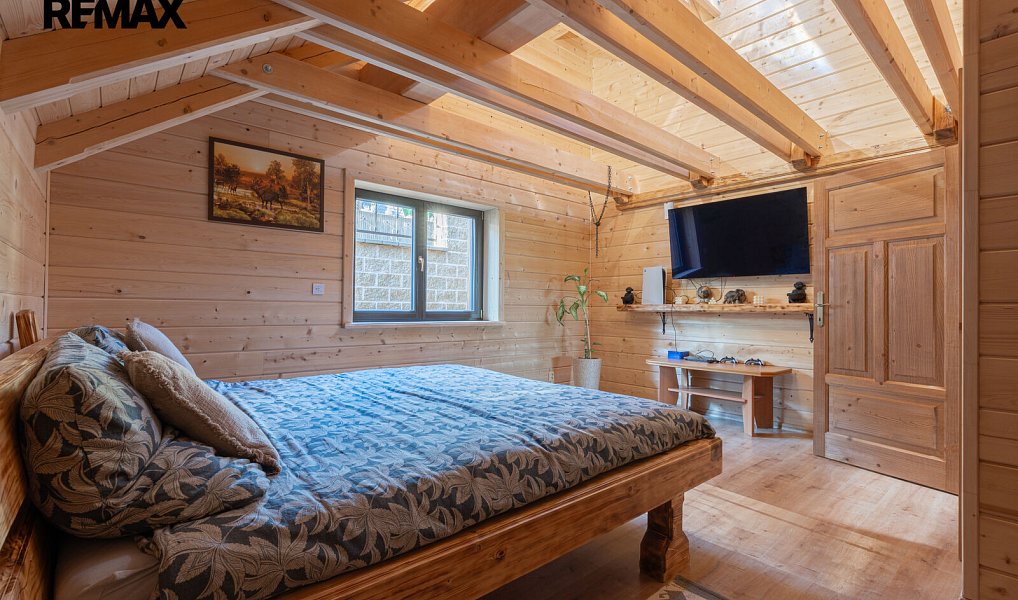 Prodej domu 486 m² s pozemkem 1 661 m², Králův Dvůr – náhled fotky 6