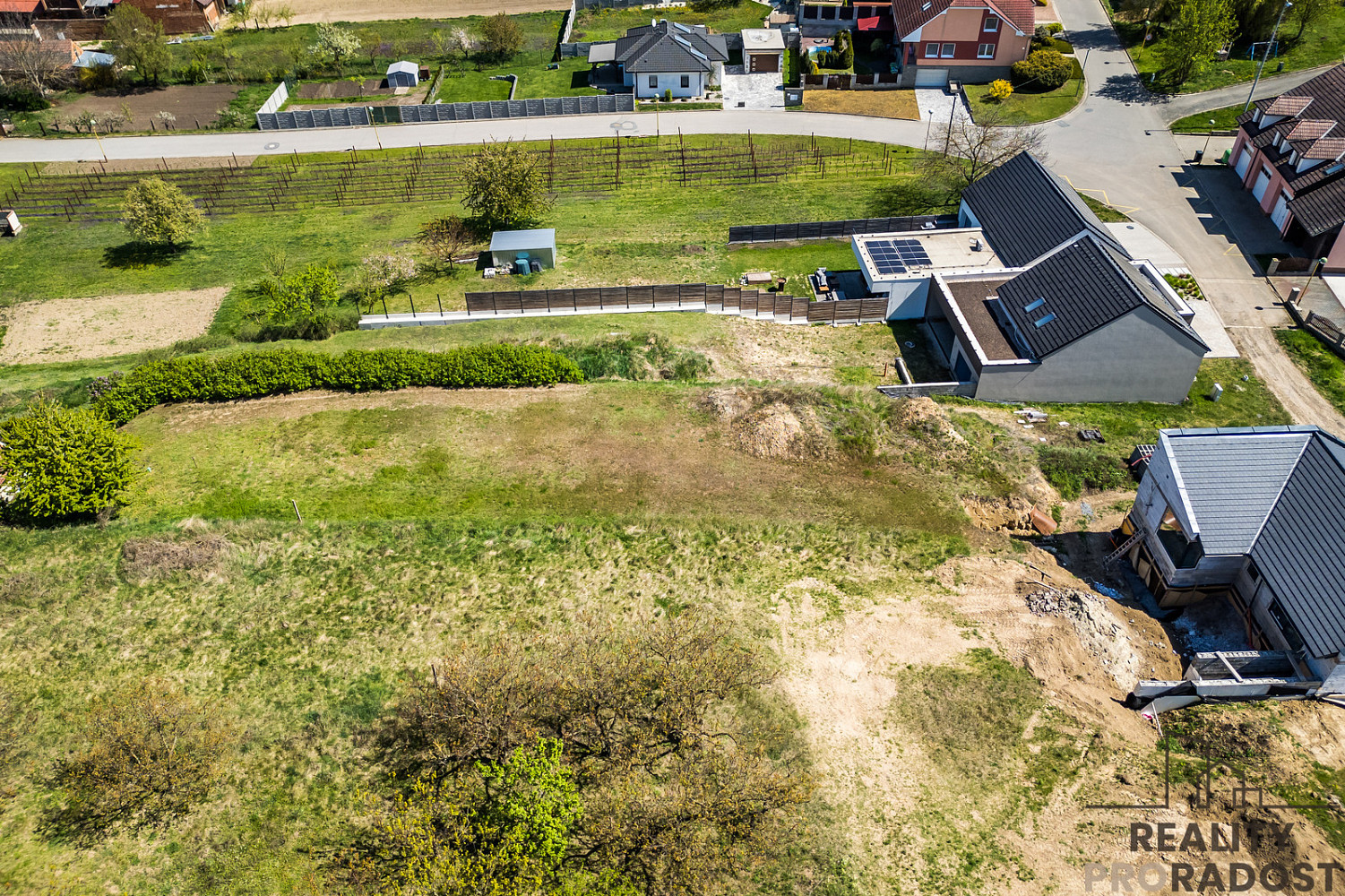 Prodej stavebního pozemku 928 m² – fotografie 5