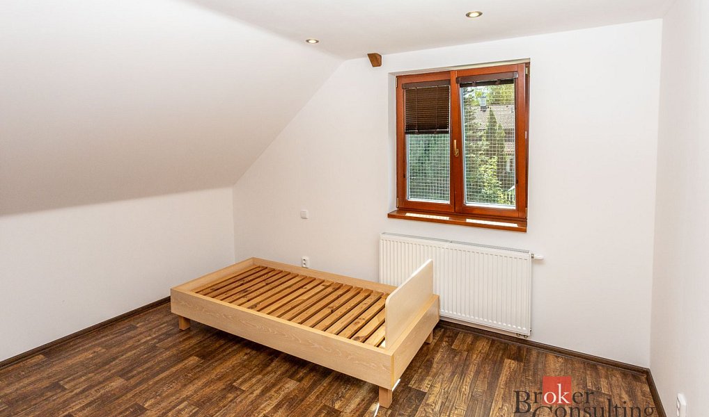 Prodej domu 200 m² s pozemkem 926 m², Nové Město na Moravě – náhled fotky 25