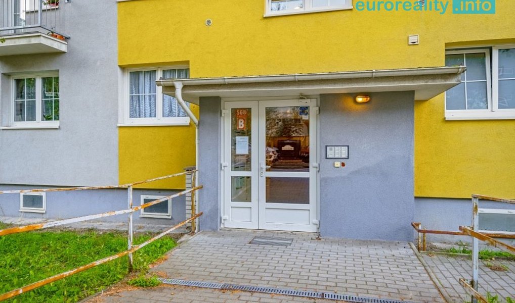 Prodej bytu 2+1 42 m², Milovice – náhled fotky 25