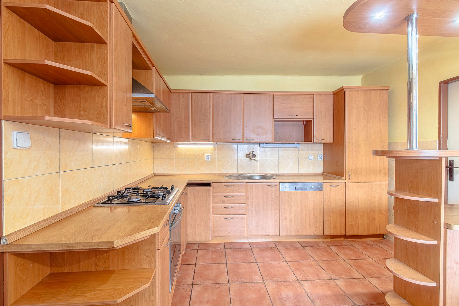 Prodej domu 255 m² s pozemkem 3 056 m² — photo 4