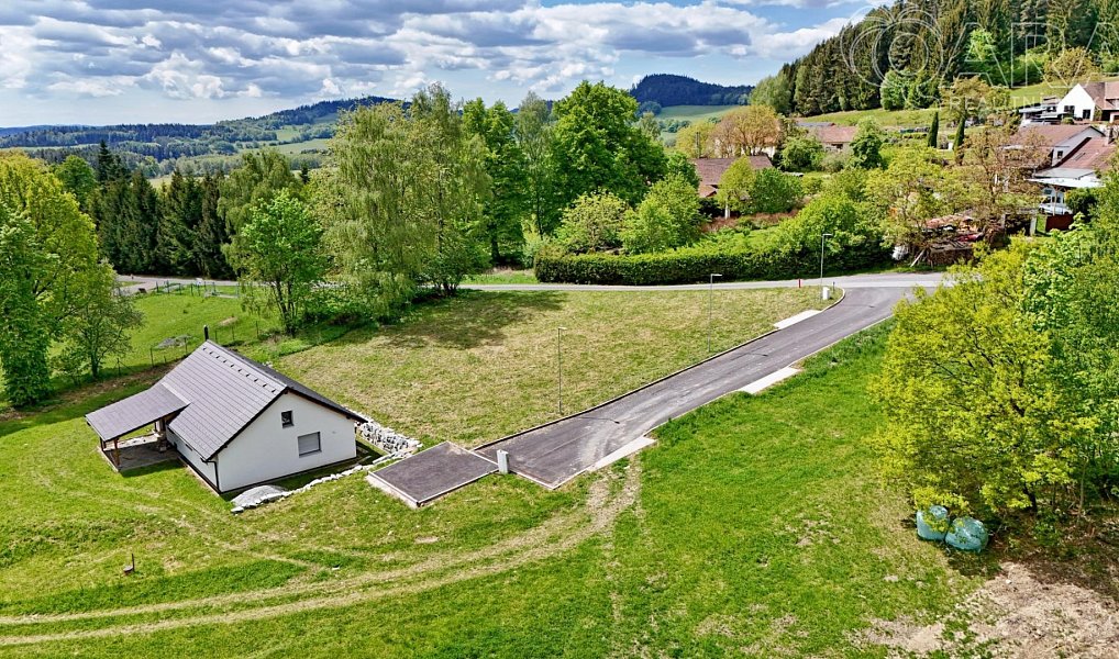 Prodej stavebního pozemku 1 109 m², Omlenice – náhled fotky 7
