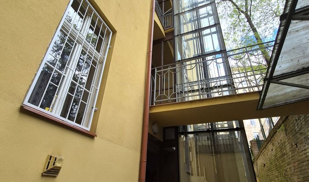 Prodej bytu 1+kk 25 m², Praha – náhled fotky 14