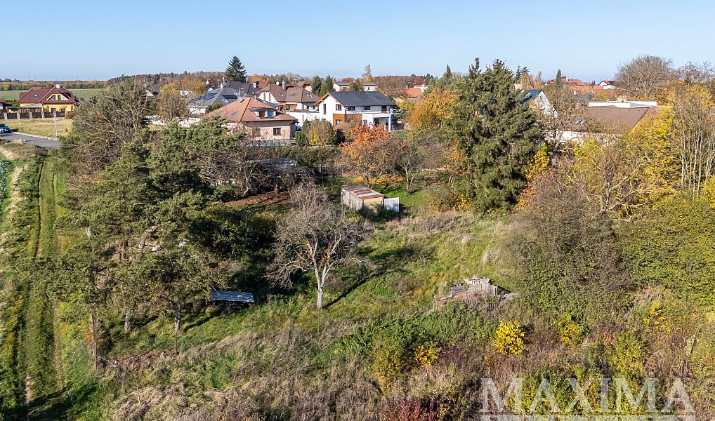 Prodej pozemku 935 m², Dobříč – náhled fotky 3