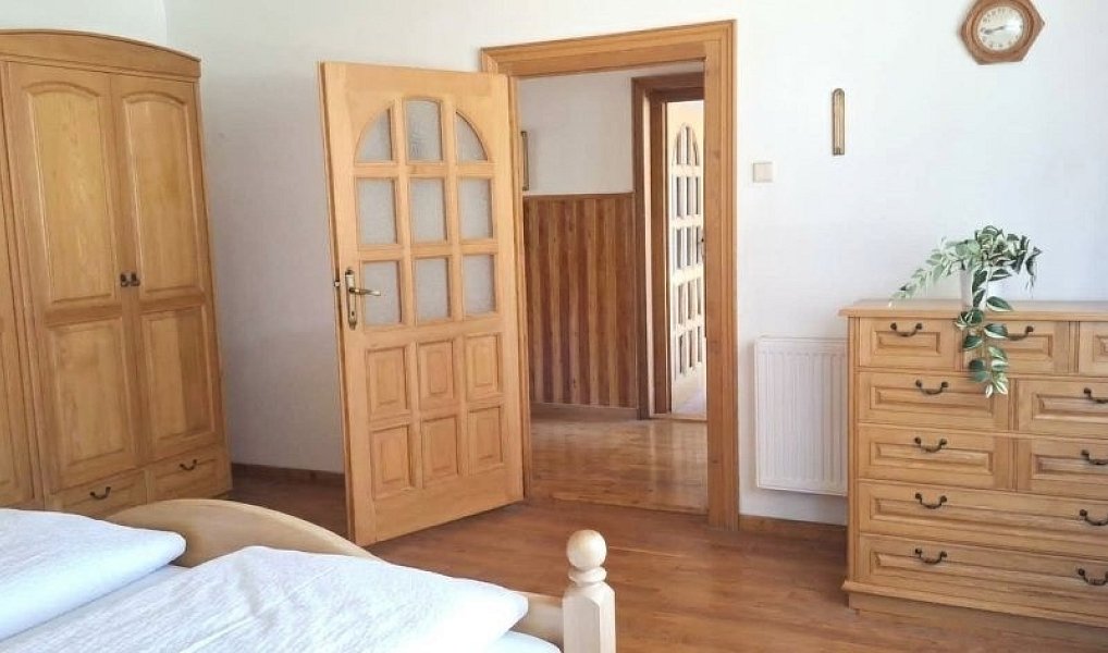 Prodej domu 350 m² s pozemkem 1 963 m², Ivaň – náhled fotky 6
