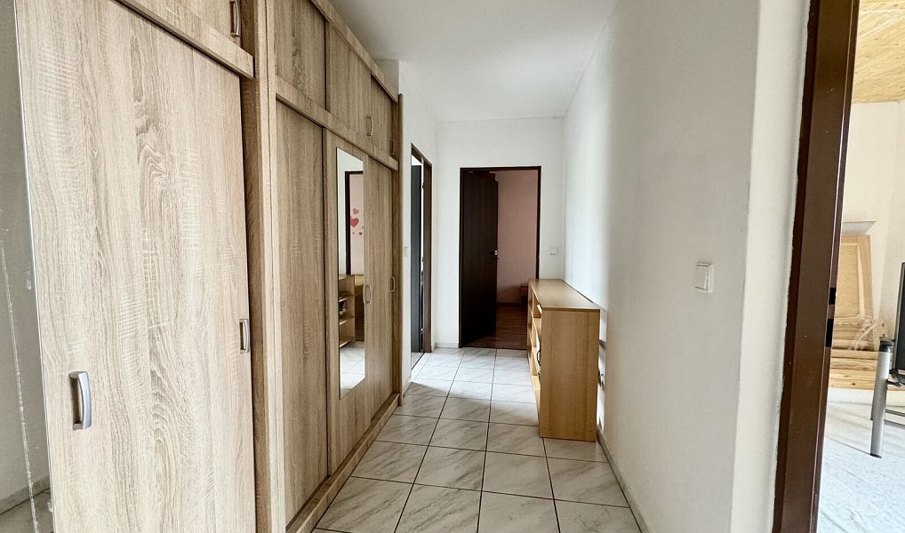 Prodej domu 313 m² s pozemkem 1 527 m², Dolní Újezd – náhled fotky 8
