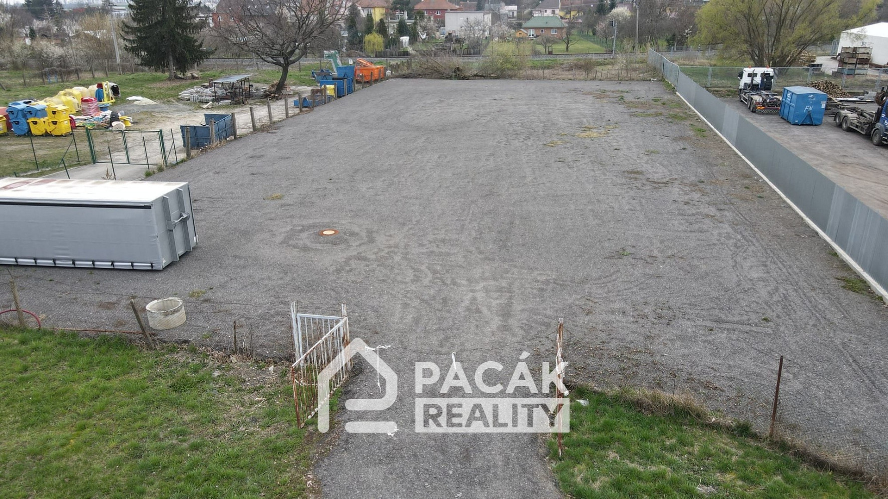 Prodej komerčního pozemku 2 553 m² — photo 3