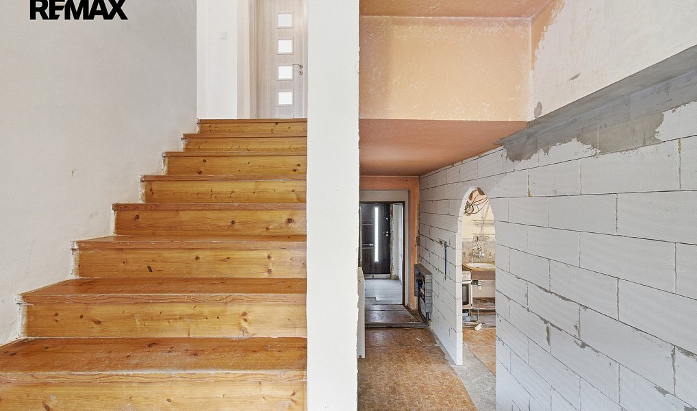 Prodej domu 207 m² s pozemkem 1 227 m², Lnáře – náhled fotky 13