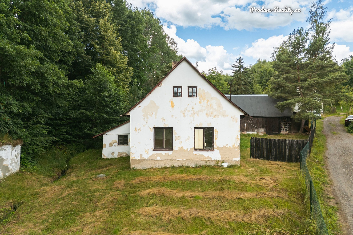 Prodej domu 130 m² s pozemkem 2 066 m² – fotografie 2