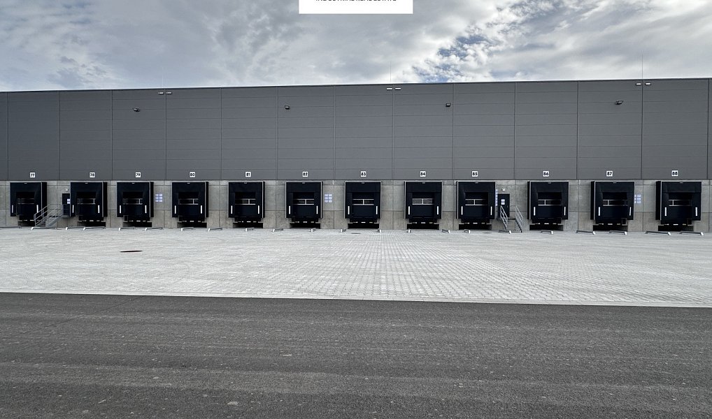 Pronájem výrobních prostor 4 000 m², Pardubice – náhled fotky 10
