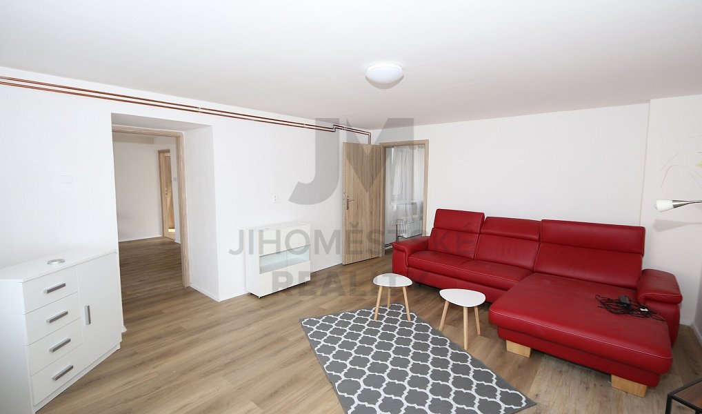 Pronájem domu 90 m², Praha – náhled fotky 2