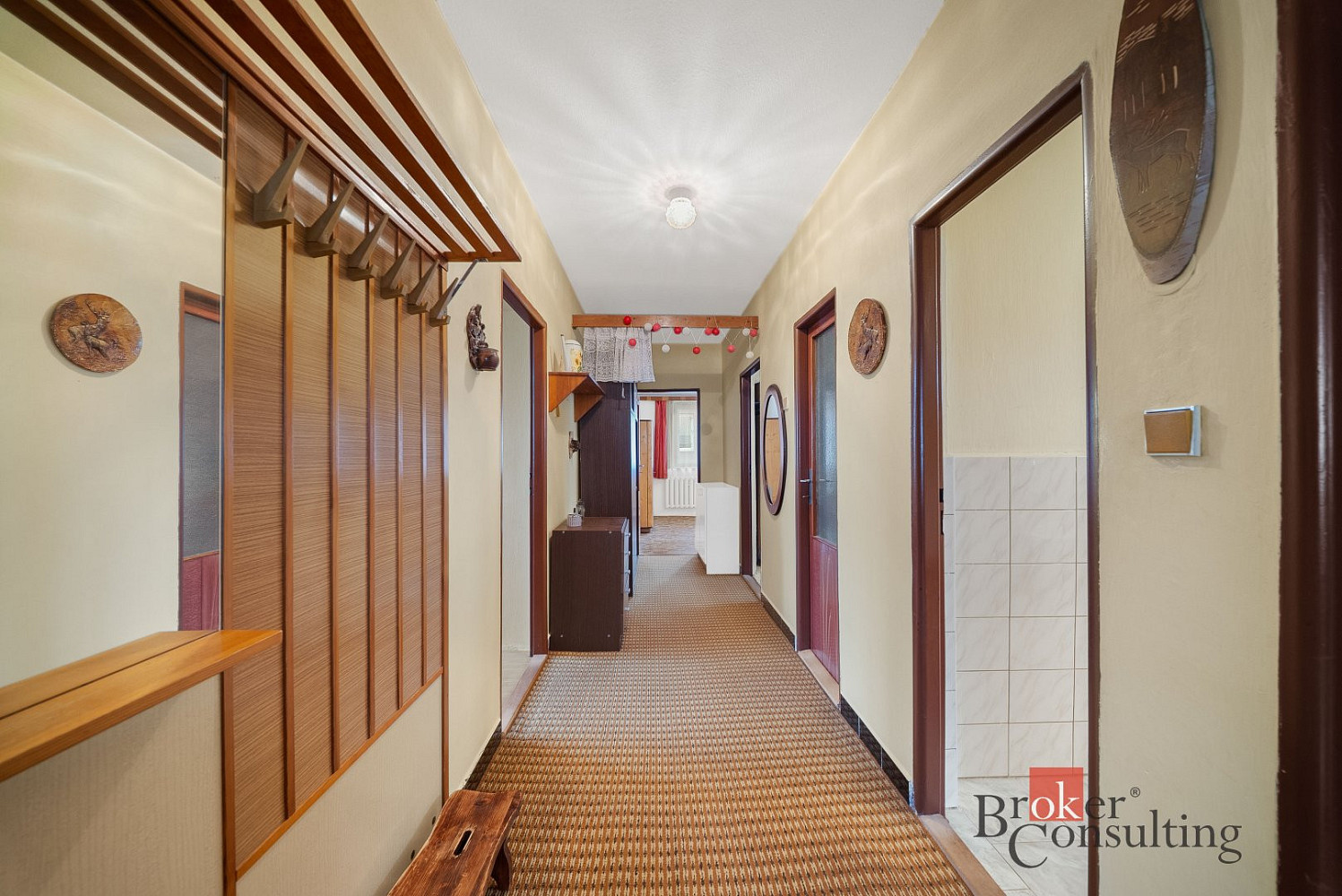 Prodej domu 190 m² s pozemkem 1 386 m² – fotografie 2