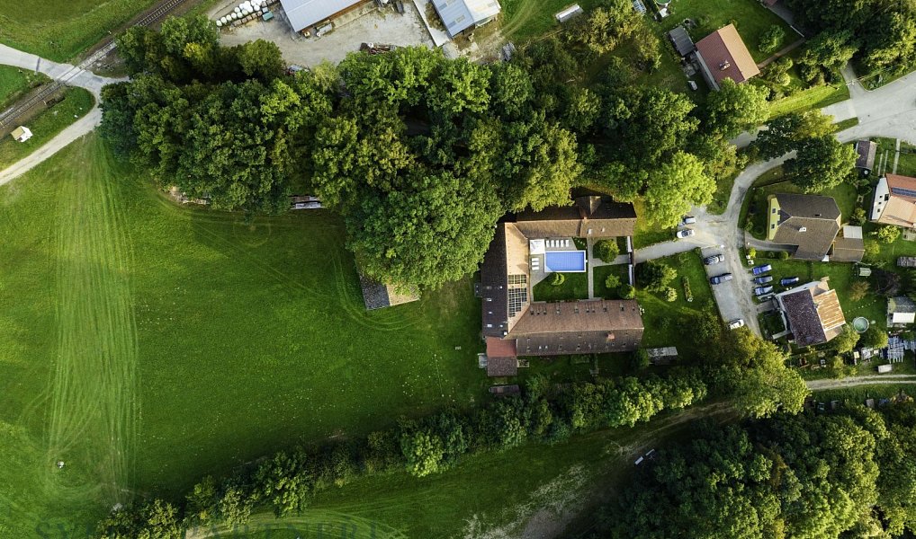 Prodej domu 2 041 m² s pozemkem 5 342 m², Rodvínov – náhled fotky 8