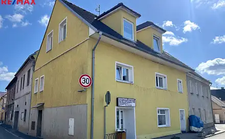 Prodej domu 407 m² s pozemkem 244 m², Revoluční, Údlice, okres Chomutov
