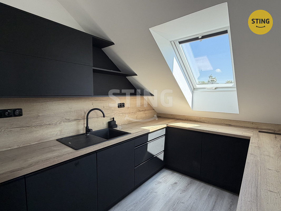 Pronájem bytu 3+kk 79 m² – fotografie 2