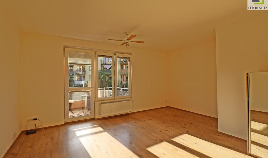 Prodej bytu 1+kk 66 m², Praha – náhled fotky 3