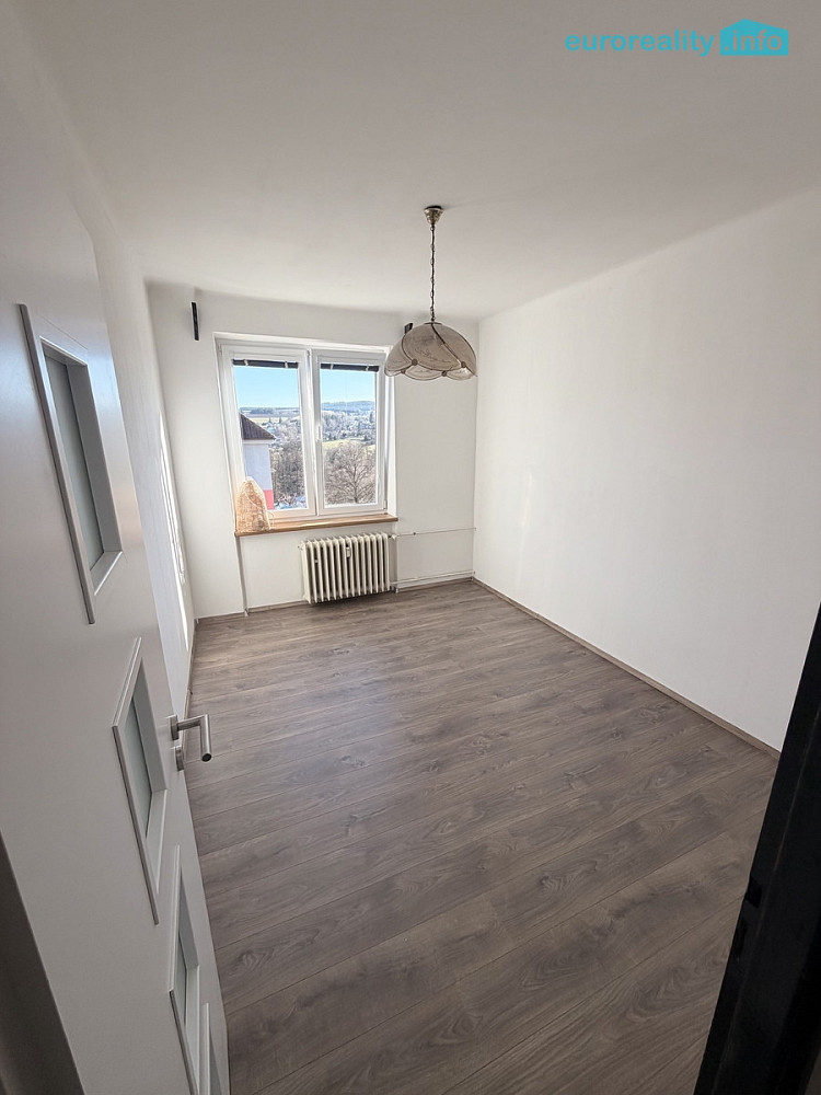 Pronájem bytu 2+1 60 m² – fotografie 3