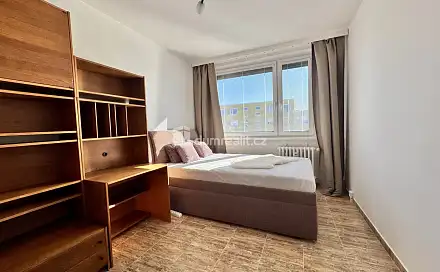 Pronájem bytu 3+1 70 m², Chotovická, Praha 8 - Kobylisy