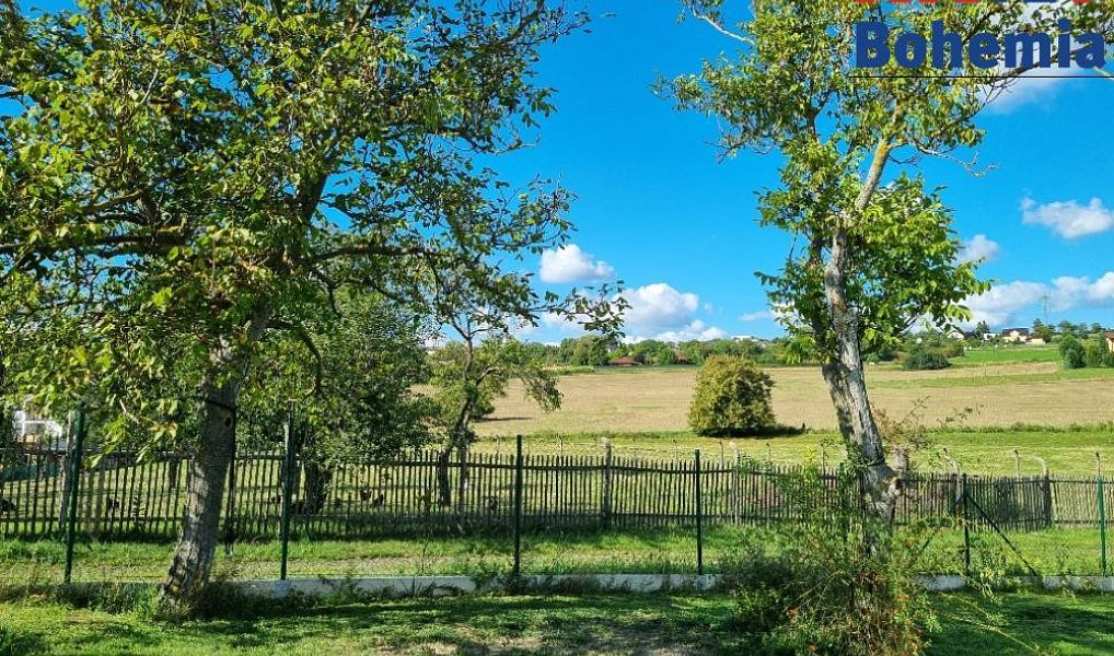 Prodej stavebního pozemku 1 369 m², Dobrovice – náhled fotky 5