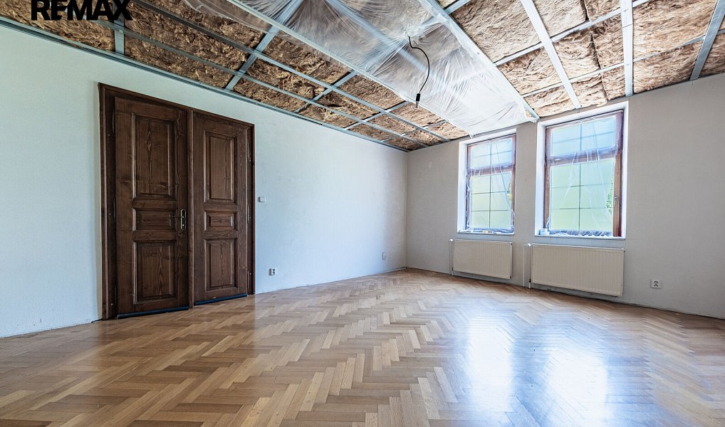 Prodej domu 400 m² s pozemkem 821 m², Chomutov – náhled fotky 33