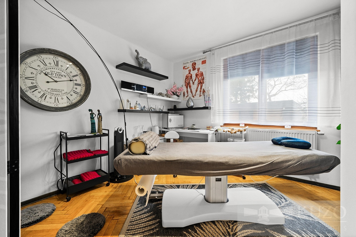 Prodej domu 230 m² s pozemkem 992 m² – pohled 4