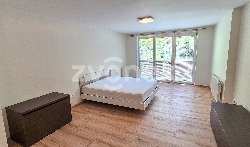 Pronájem domu 270 m² s pozemkem 200 m², Zlín – náhled fotky 15
