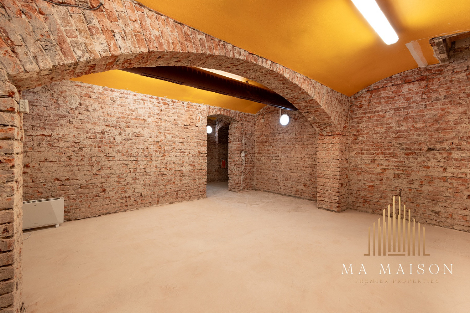 Pronájem komerčního objektu (jiného typu) 105 m² – fotografie 2
