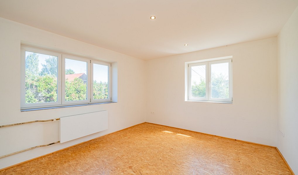 Prodej domu 270 m² s pozemkem 919 m², Tachov – náhled fotky 8