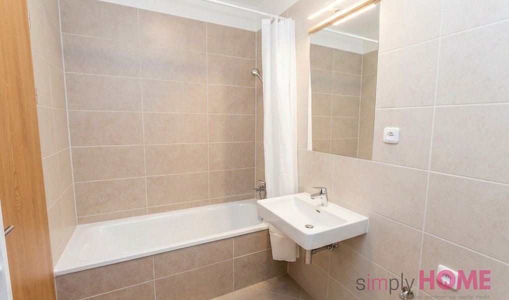 Pronájem bytu 2+kk 40 m², Praha – náhled fotky 8